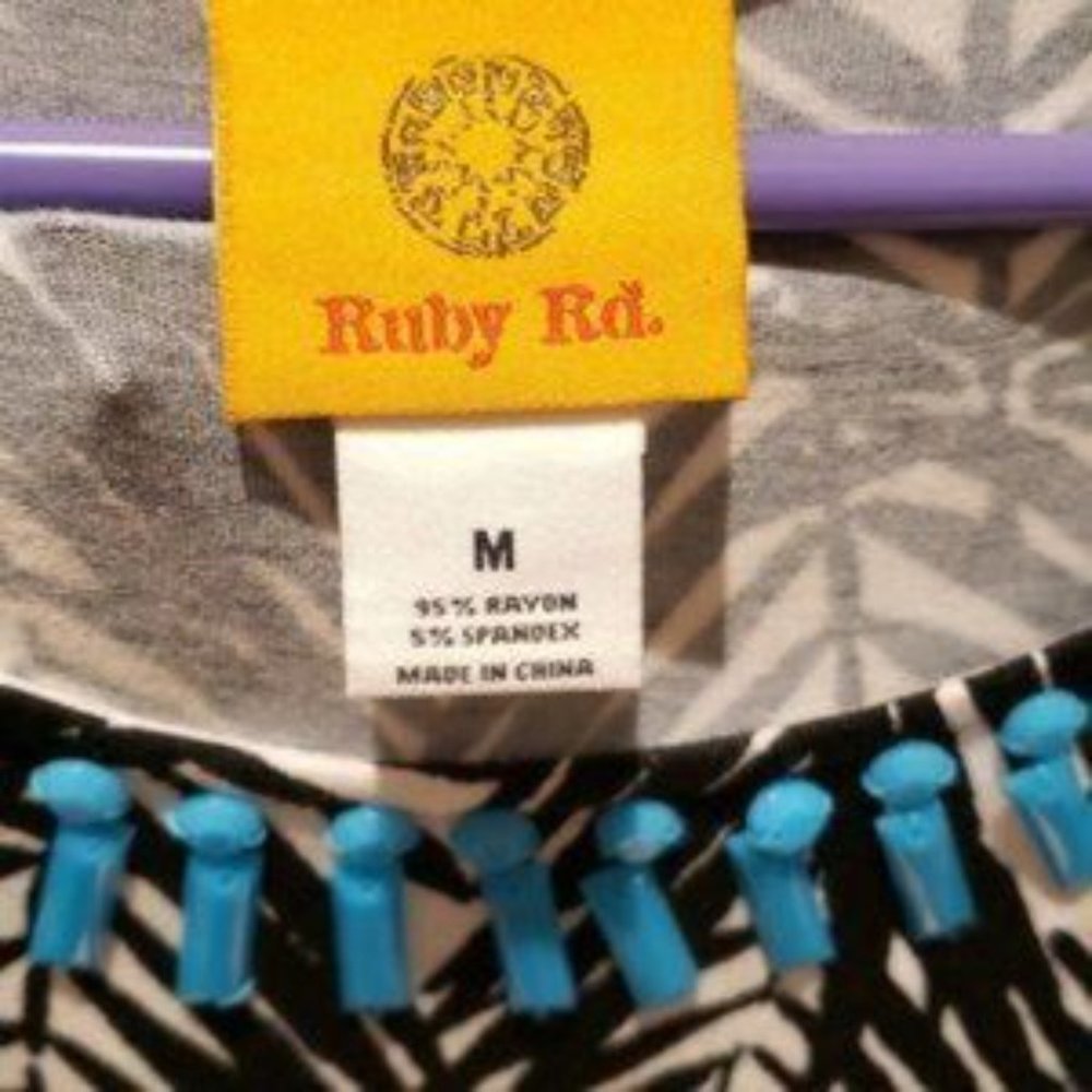 Ruby Rd. Print top euc size M - Picture 3 of 3